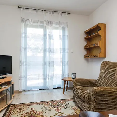 Hébergement de vacances 2 Bedroom Awesome In *