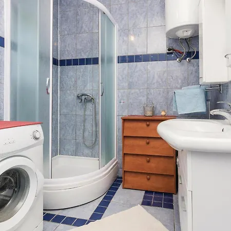 2 Bedroom Awesome Home In Privlaka * Privlaka (Zadar)