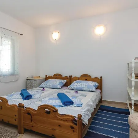 Holiday home 2 Bedroom Awesome Home In Privlaka