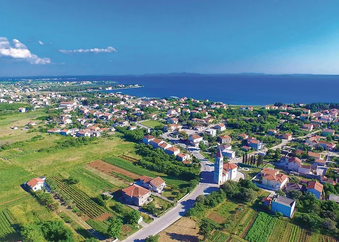 Holiday Home Privlaka Put Grzanove Punte Vikendica *