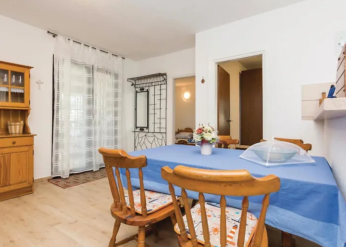 Holiday Home Privlaka Put Grzanove Punte